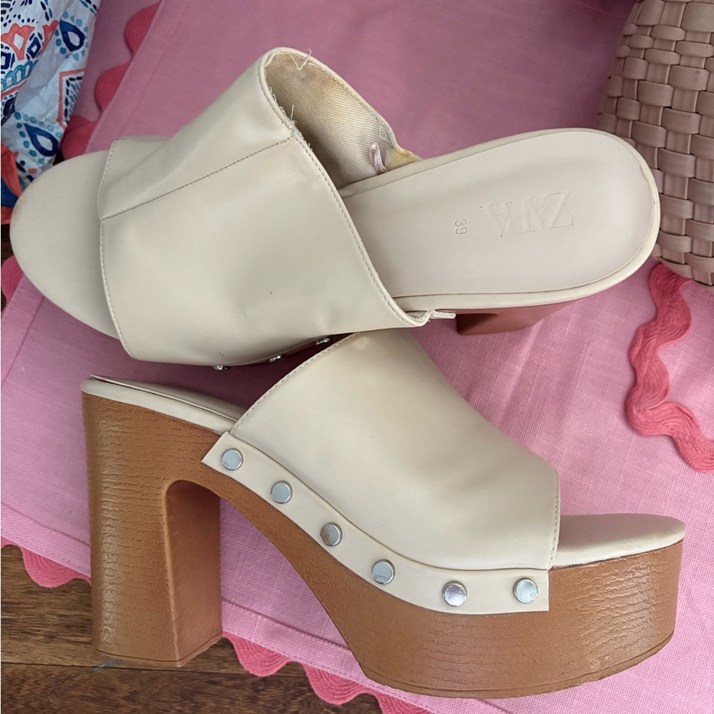 Zara Cream and Tan Mules with Wooden Heel